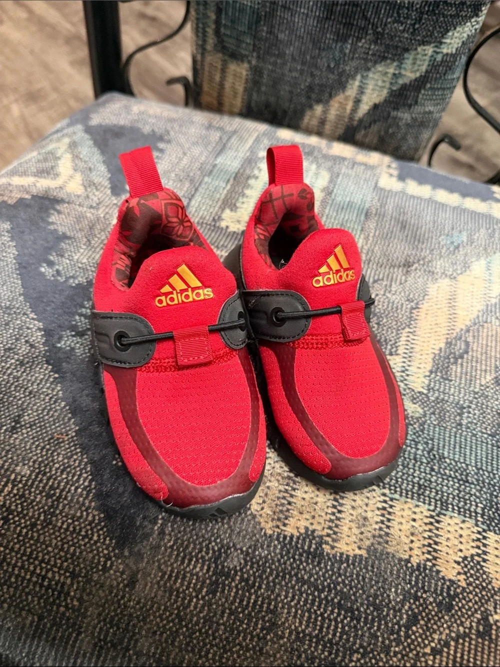 adidas slip water